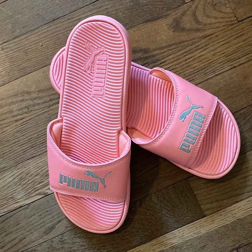 New Women’s sandals Puma Size 10